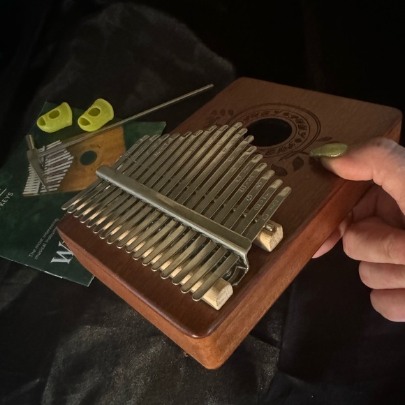 Kalimba Instrument - Picture 4 of 7